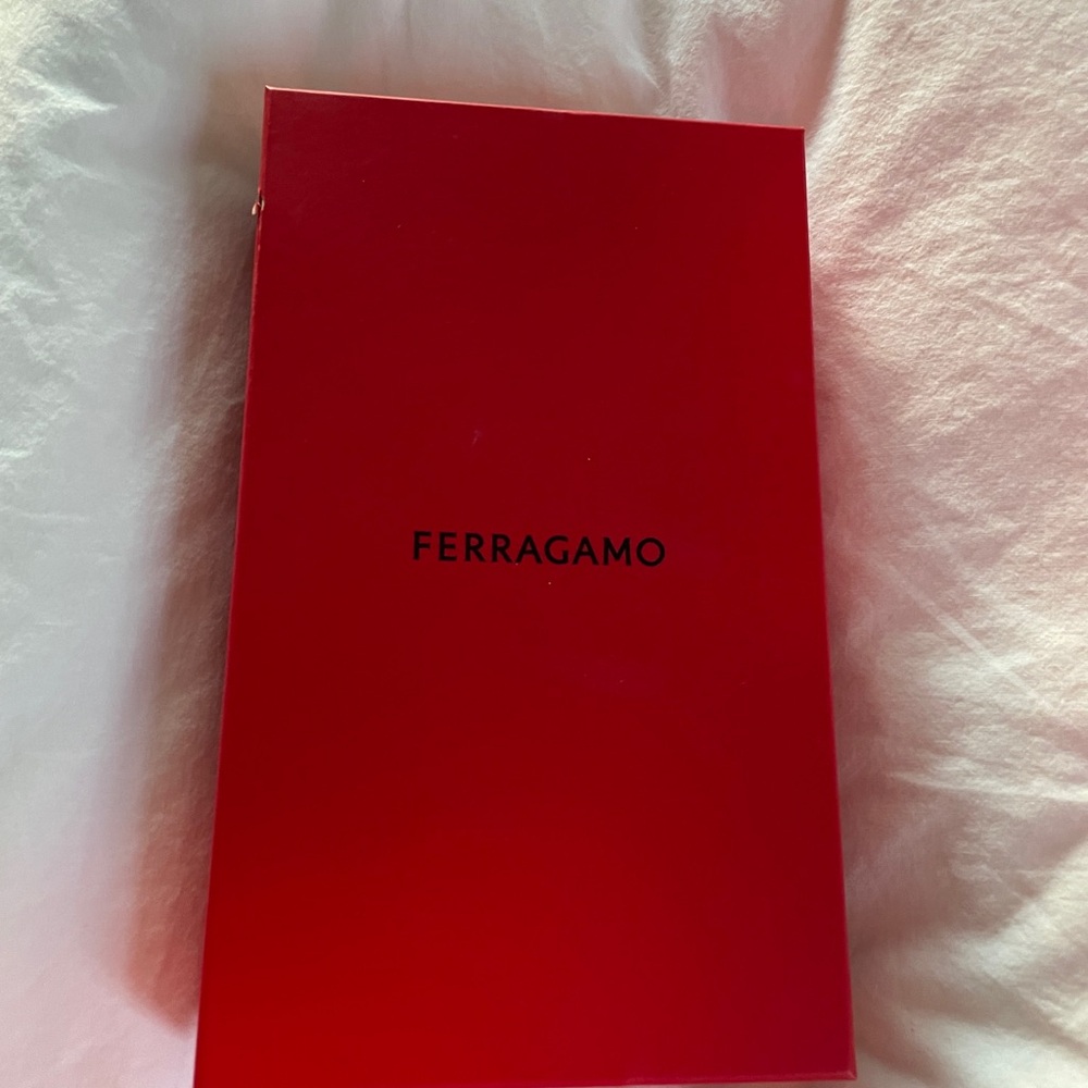 Ferragamo Gancini wallet with shoulder strap - Black - Picture 6 of 6